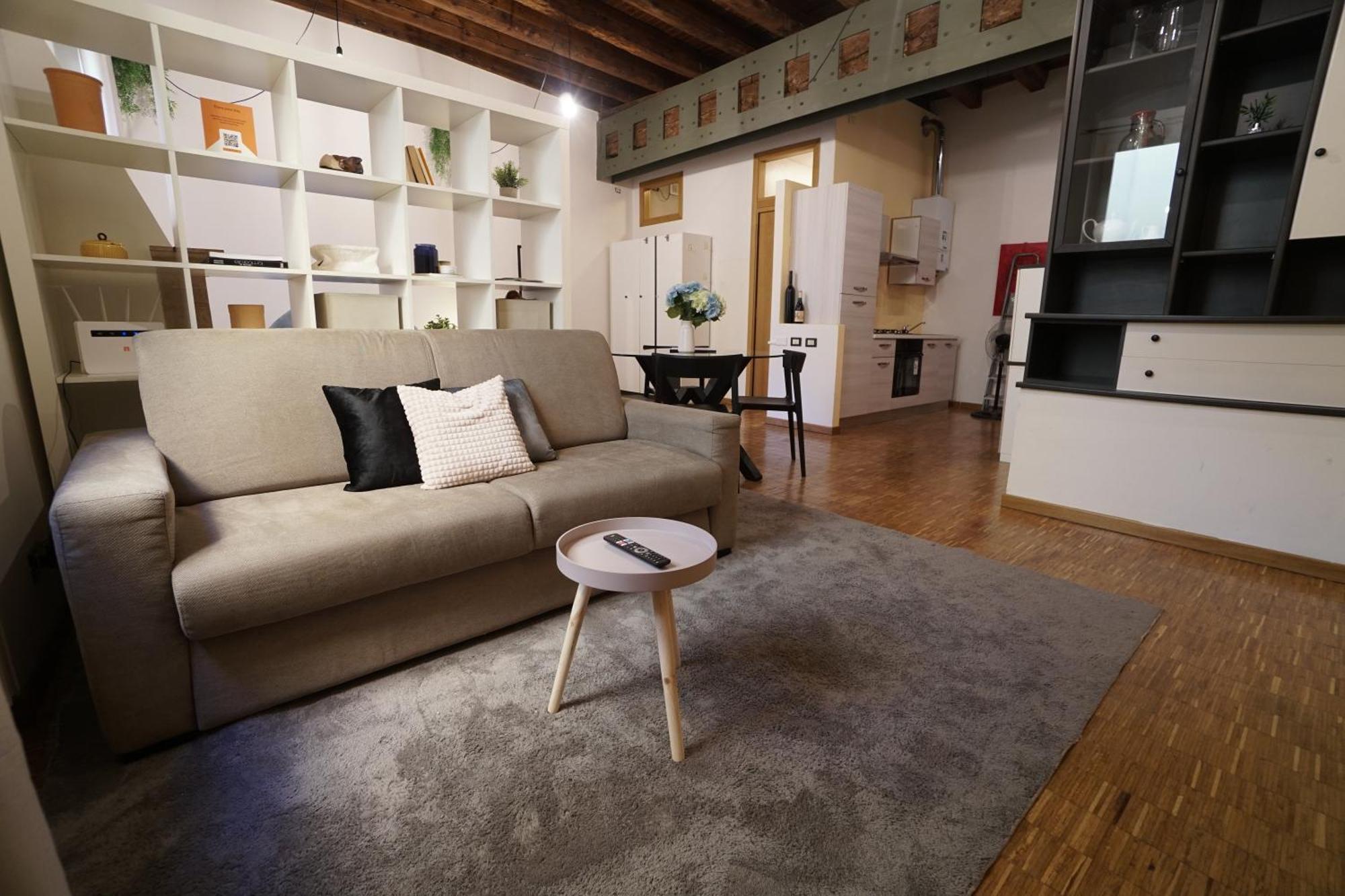 Romeohouse Central With Wifi เวโรนา ภายนอก รูปภาพ
