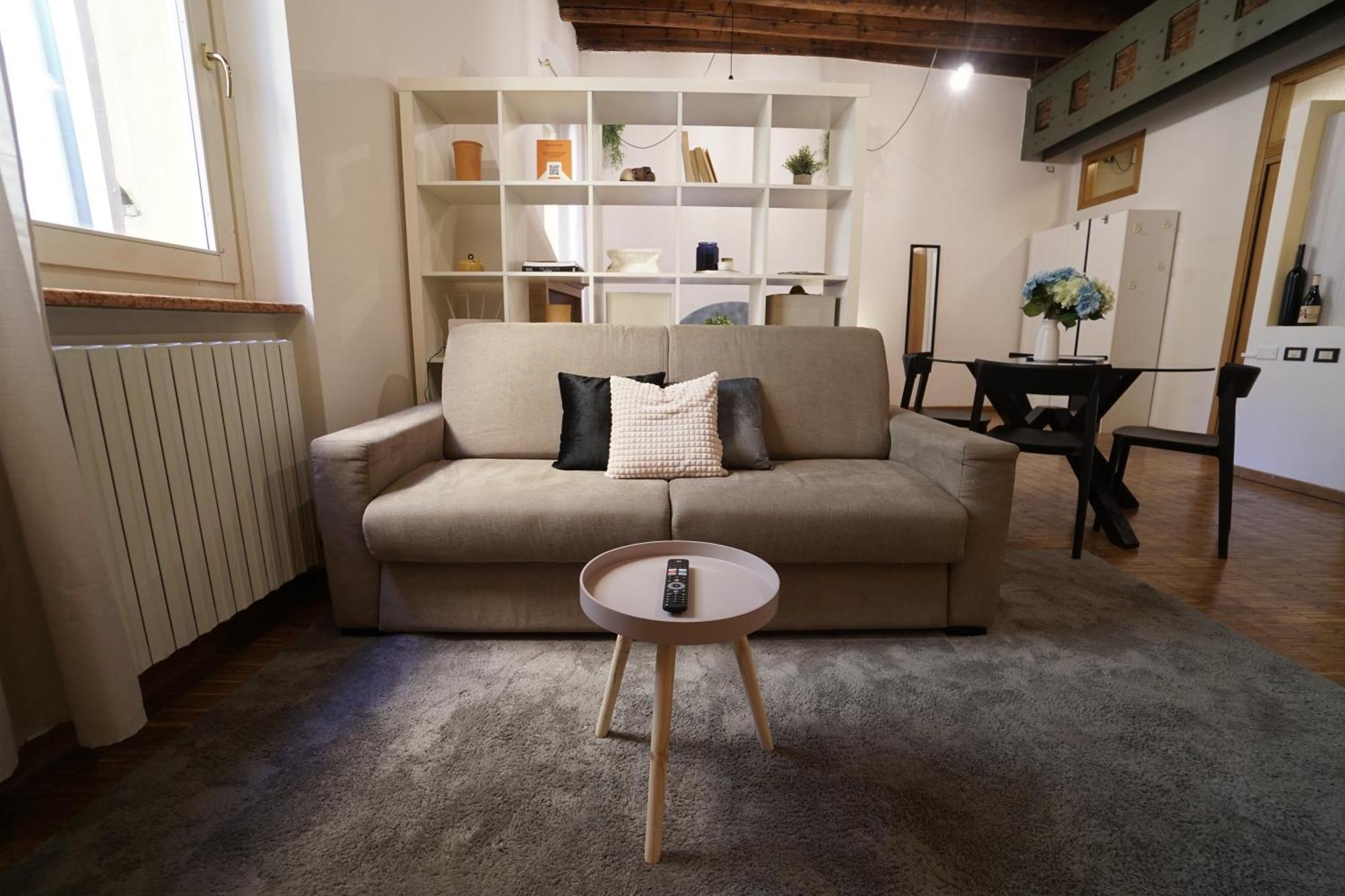 Romeohouse Central With Wifi เวโรนา ภายนอก รูปภาพ